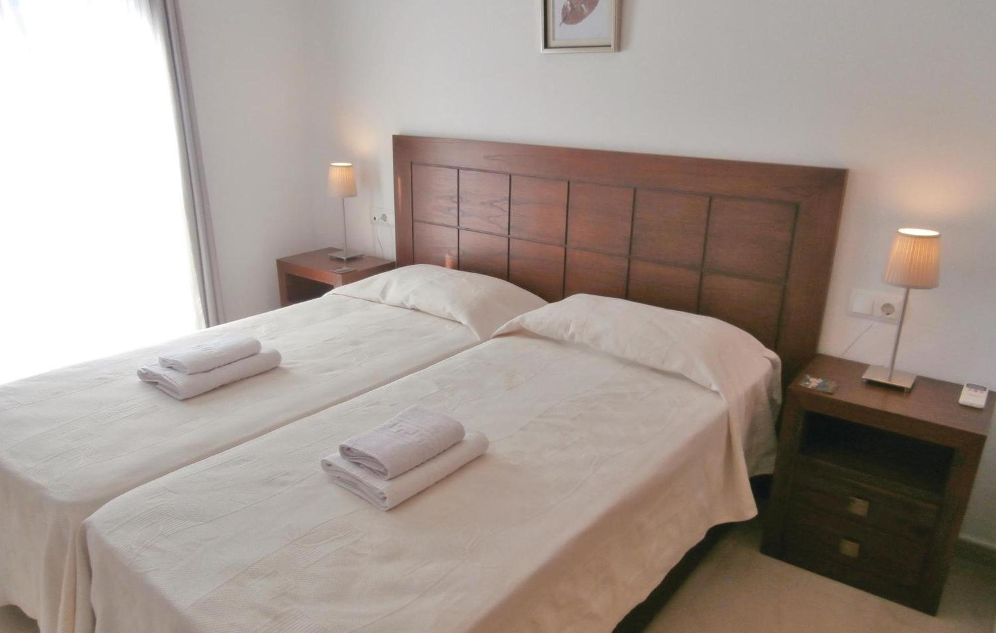 2 Bedroom Beautiful Apartment In Sucina Exterior photo